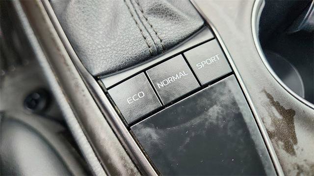 Used 2024 Toyota Camry SE image 15