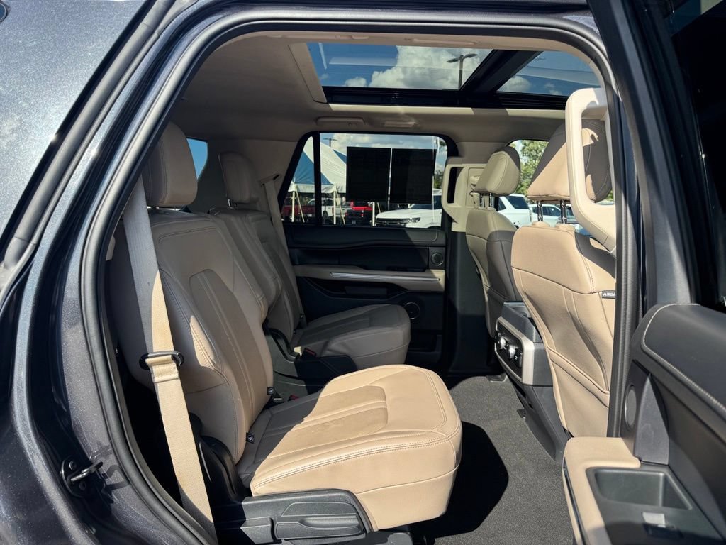 Certified 2024 Ford Expedition Limited AWD/4WD image 20