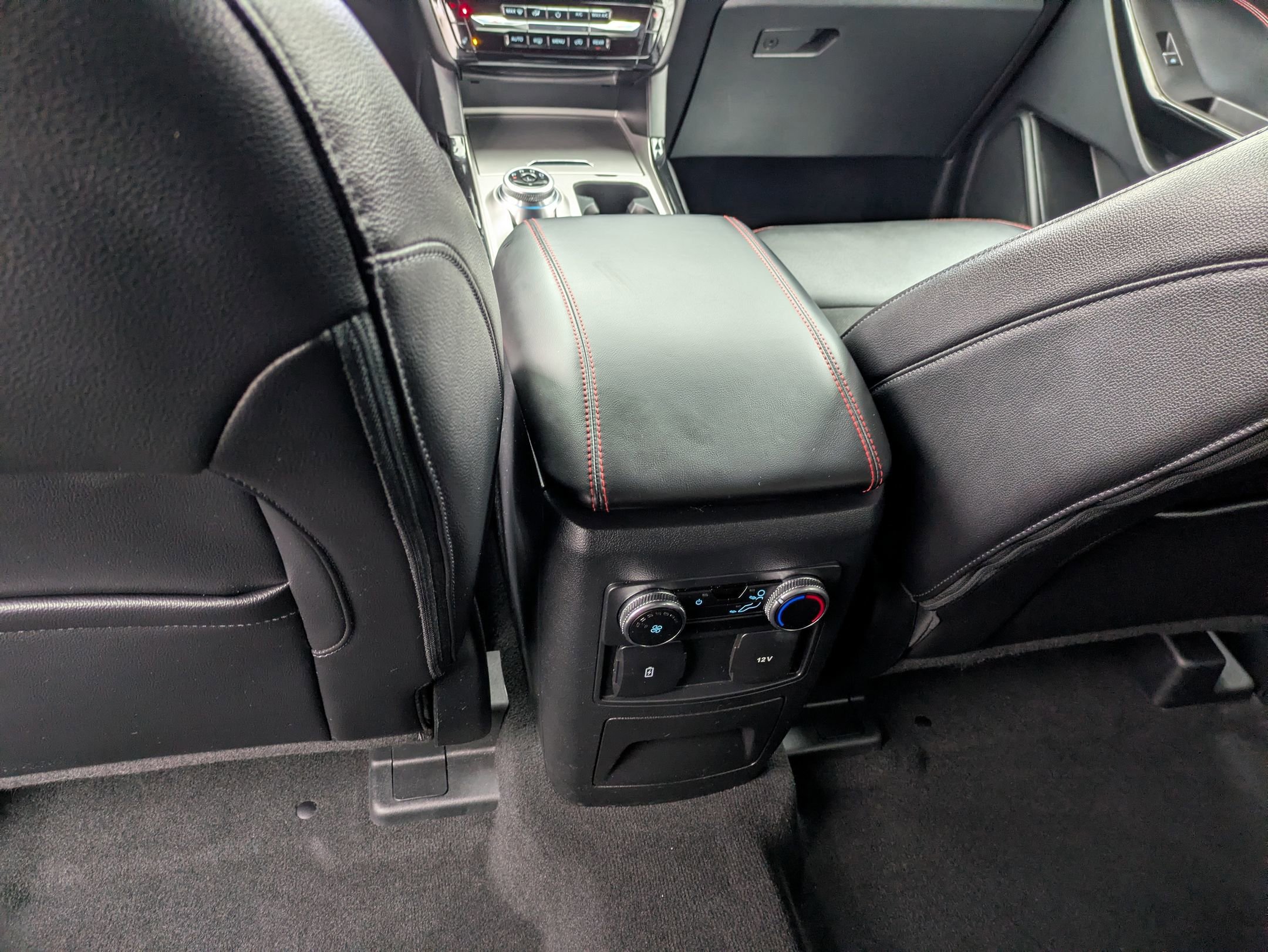 Certified 2023 Ford Explorer ST-Line image 32