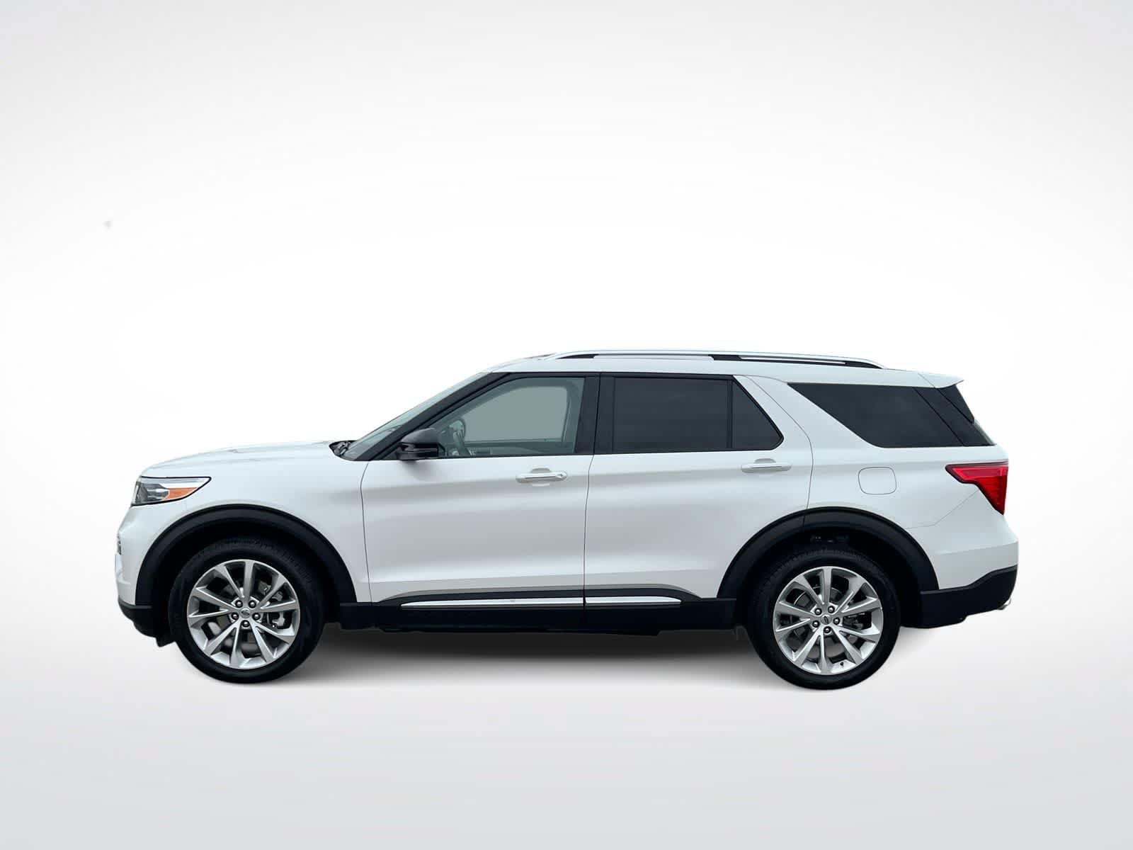 Certified 2023 Ford Explorer Platinum w/ Technology Package AWD/4WD image 5