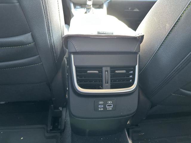 Used 2025 Subaru Outback Onyx Edition AWD/4WD image 22