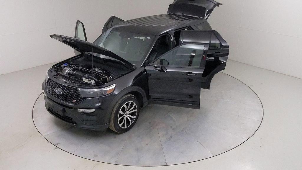 Certified 2022 Ford Explorer ST image 45