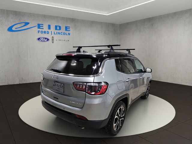 Used 2022 Jeep Compass Limited AWD/4WD image 10