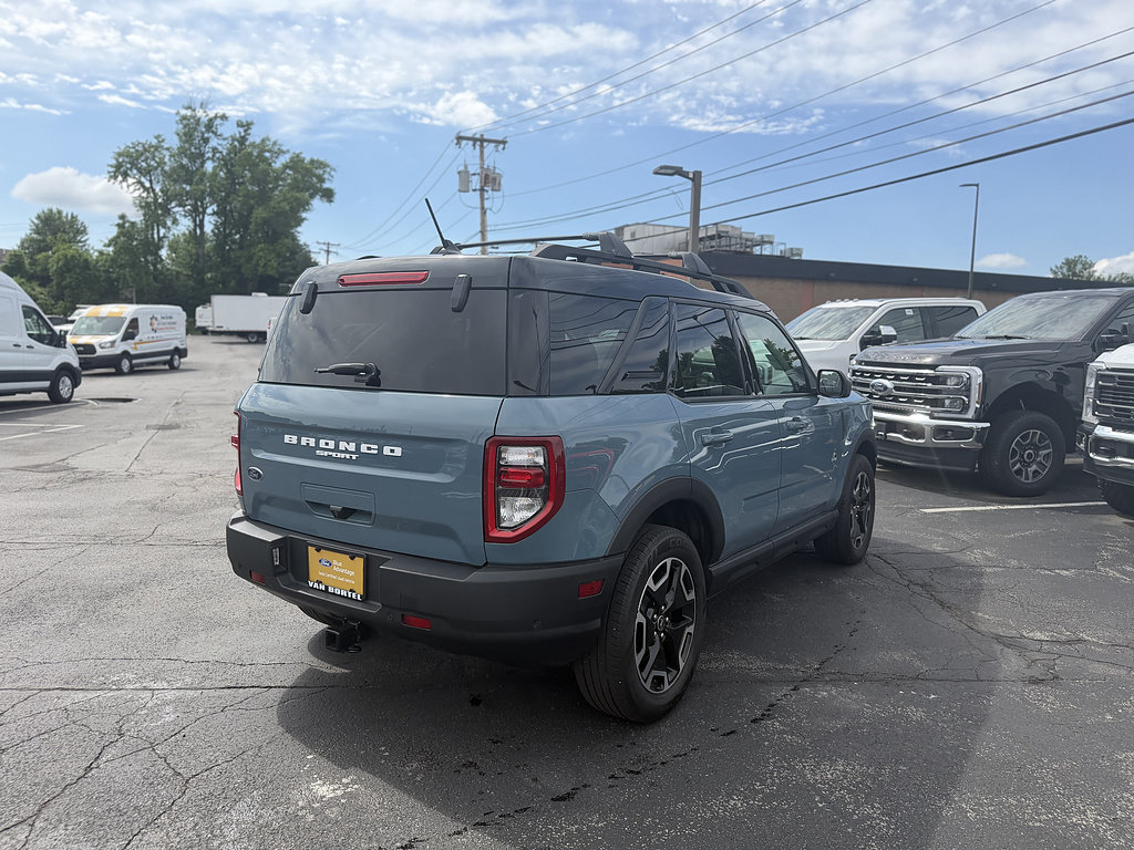 Certified 2023 Ford Bronco Sport Outer Banks AWD/4WD image 7