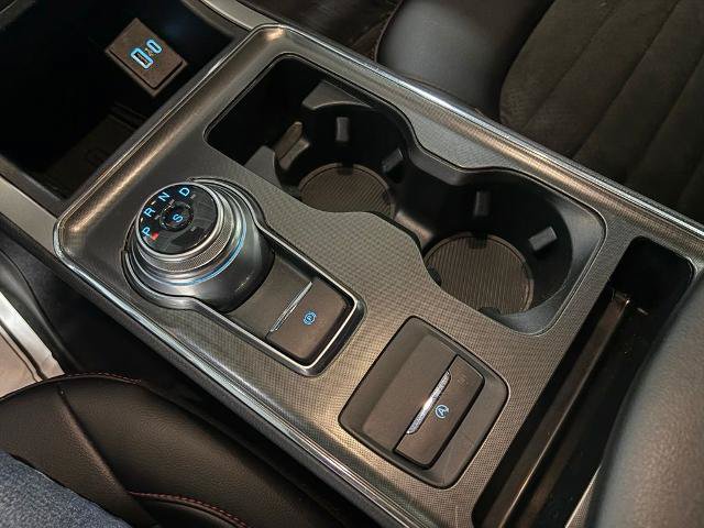 Certified 2024 Ford Edge ST-Line AWD/4WD image 12