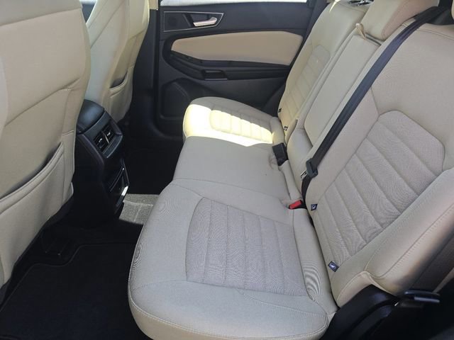 Certified 2022 Ford Edge SE w/ Black Appearance Package AWD/4WD image 18