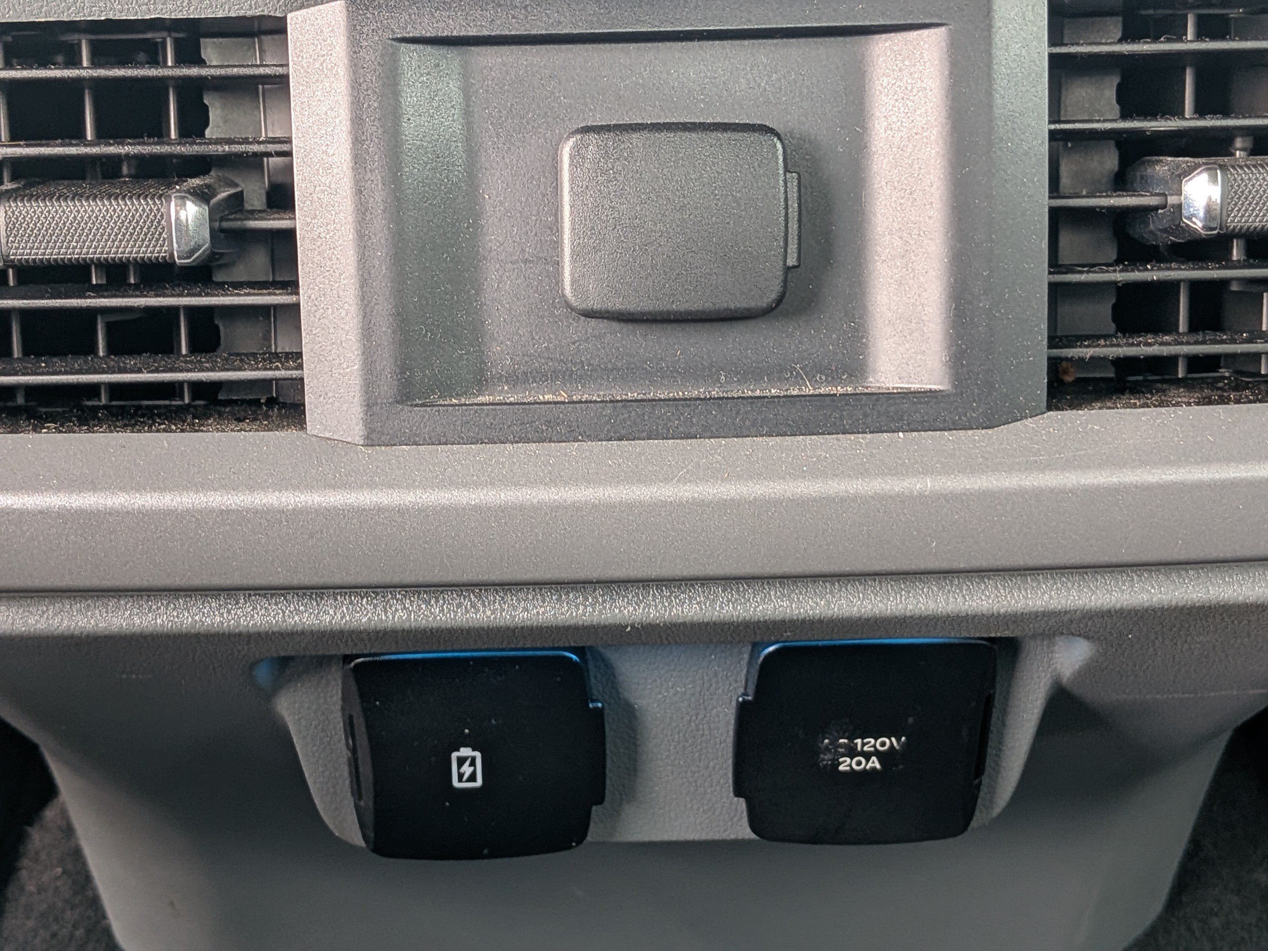 Certified 2024 Ford F150 XLT w/ Mobile Office Package AWD/4WD image 15