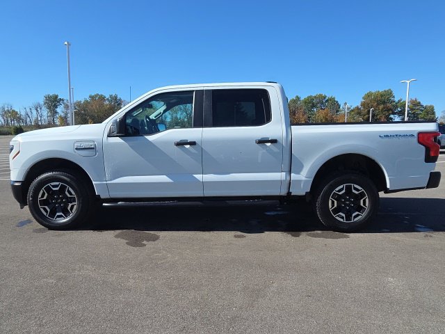 Certified 2023 Ford F150 Lightning Pro AWD/4WD image 12