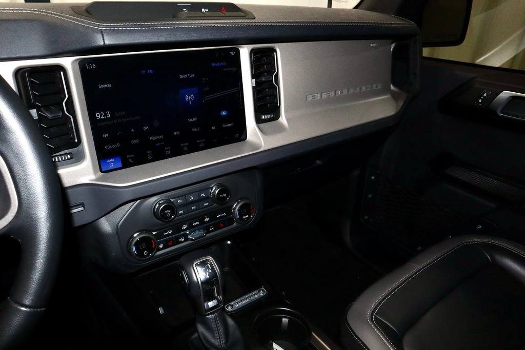 Certified 2025 Ford Bronco Outer Banks AWD/4WD image 32