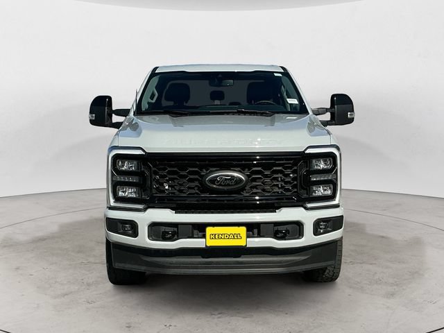 Certified 2025 Ford F350 Lariat w/ Black Appearance Package AWD/4WD image 8