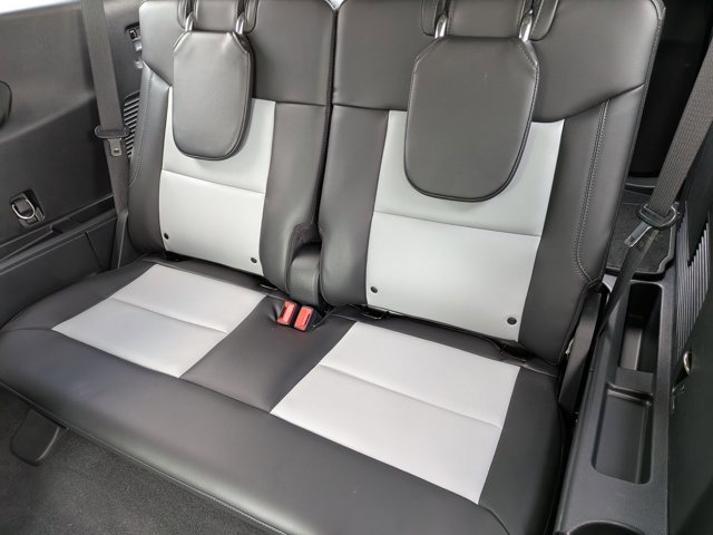 Certified 2023 Ford Explorer XLT w/ Equipment Group 202A RWD image 20