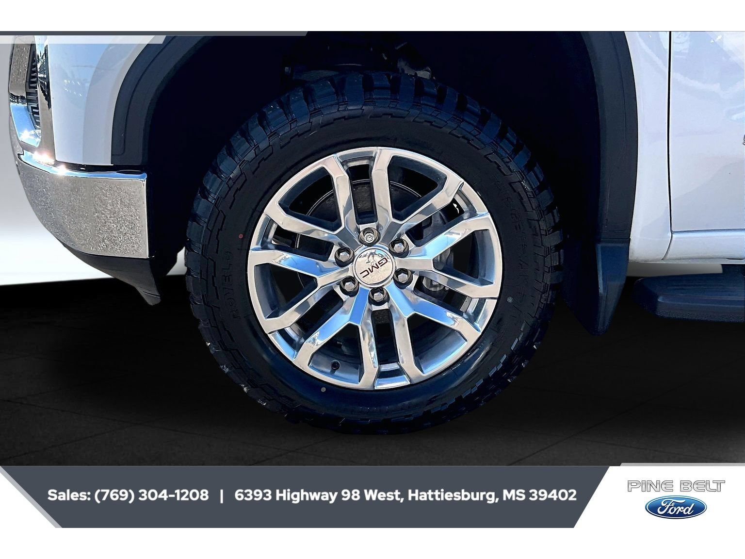 Used 2020 GMC Sierra 1500 SLT w/ SLT Premium Plus Package AWD/4WD image 7