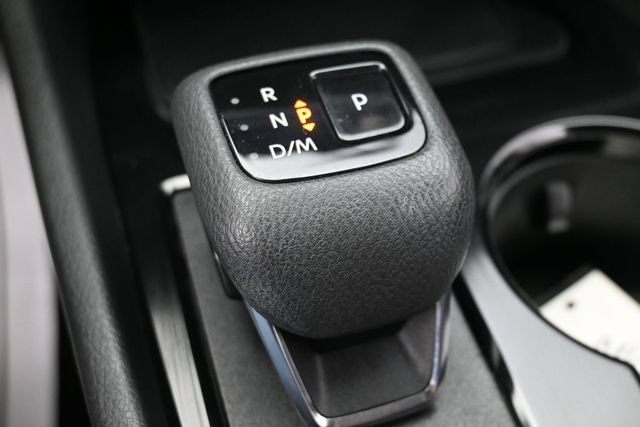 Used 2023 Nissan Rogue SV FWD image 23