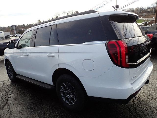 Certified 2025 Ford Expedition Active image 5
