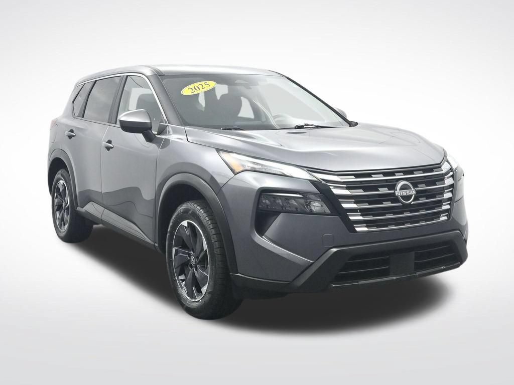 Used 2025 Nissan Rogue SV FWD image 3