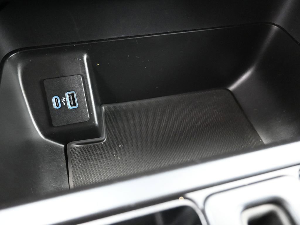 Certified 2022 Ford F150 XLT w/ Equipment Group 302A High image 30