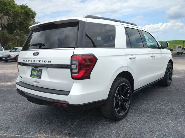 Certified 2023 Ford Expedition Limited RWD image 5
