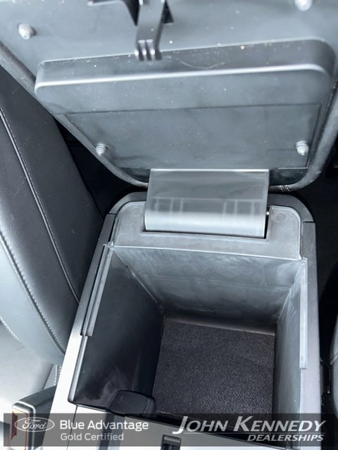 Certified 2022 Ford Explorer XLT w/ Equipment Group 202A image 34