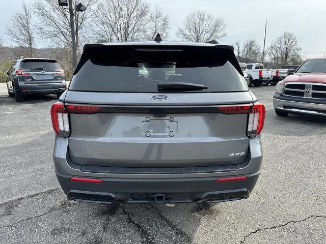Certified 2025 Ford Explorer ST-Line w/ ST-Line Street Pack image 3