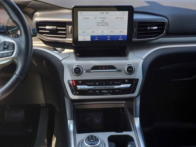 Certified 2021 Ford Explorer XLT w/ Equipment Group 202A image 24
