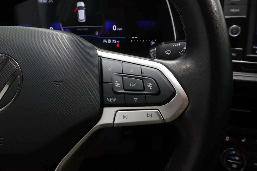 Used 2024 Volkswagen Jetta SE FWD image 28