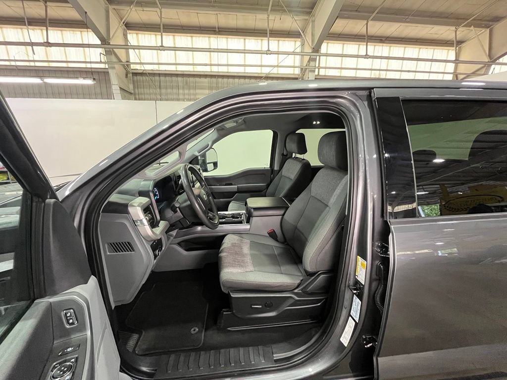 Certified 2024 Ford F350 XLT AWD/4WD image 16
