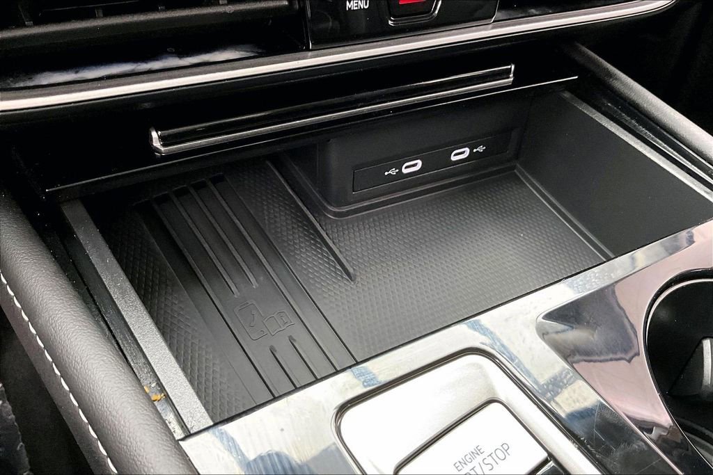 Used 2025 Volkswagen Atlas SE FWD image 33