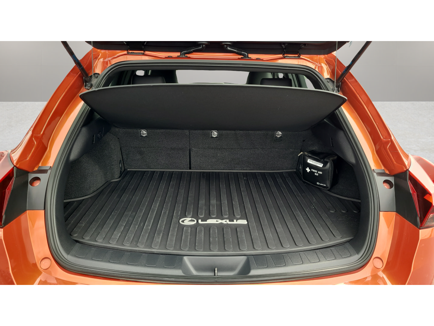 Used 2019 Lexus UX 250h w/ Accessory Package 2 AWD/4WD image 27
