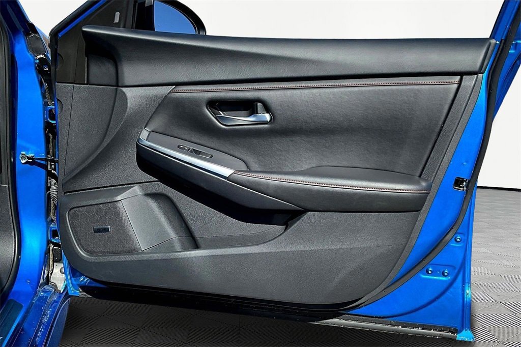 Used 2024 Nissan Sentra SR w/ SR Premium Package image 24