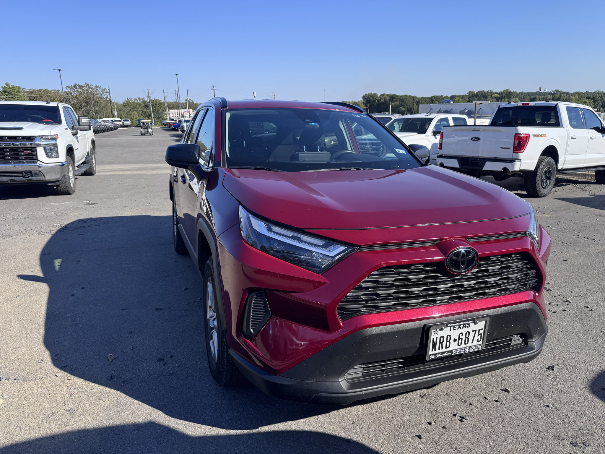 Used 2025 Toyota RAV4 LE AWD/4WD image 3