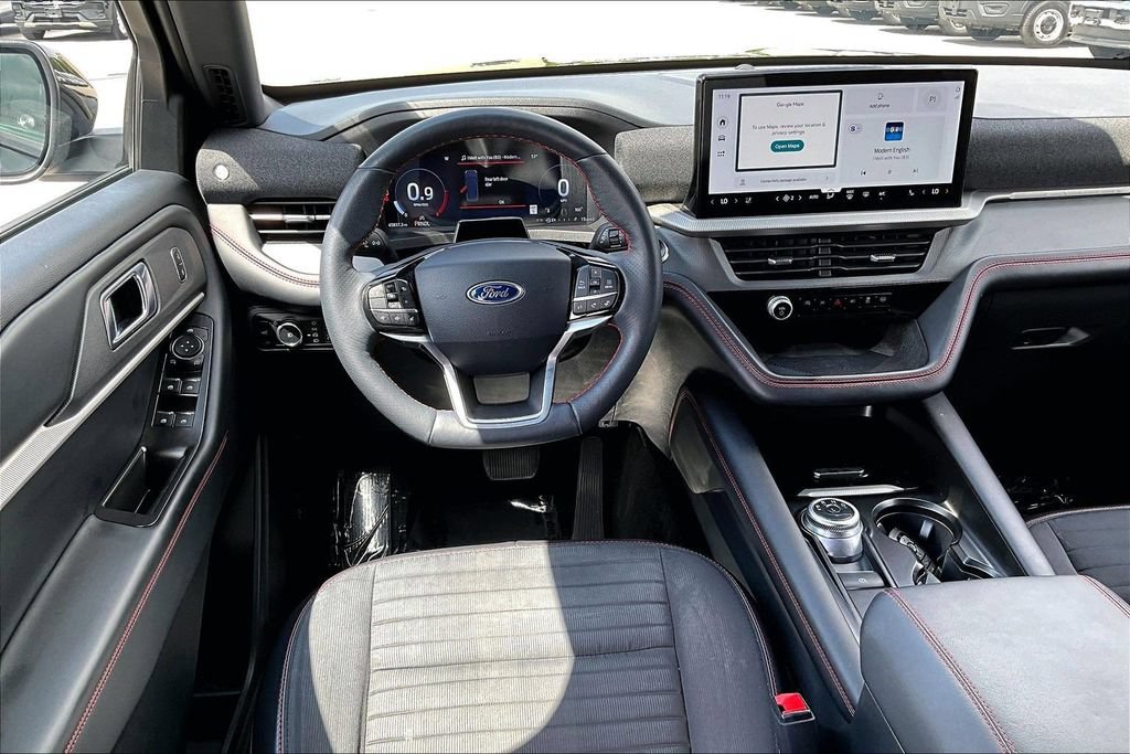 Certified 2025 Ford Explorer ST-Line w/ ST-Line Street Pack AWD/4WD image 5