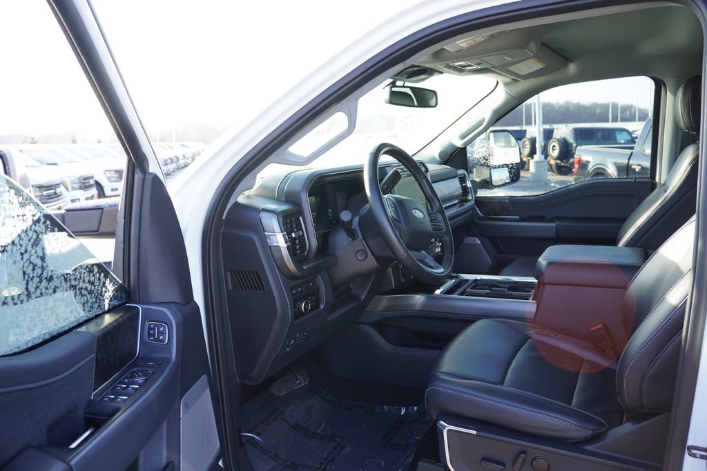 Certified 2023 Ford F350 Lariat w/ Chrome Package image 16