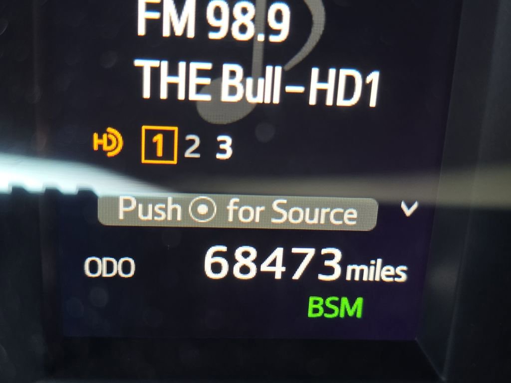 Used 2018 Toyota Highlander XLE w/ Carpet Mat Package (TMS) FWD image 24