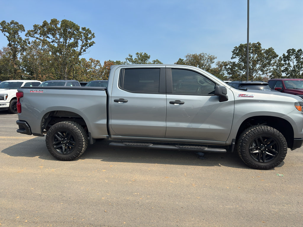 Used 2024 Chevrolet Silverado 1500 Custom Trail Boss AWD/4WD image 4