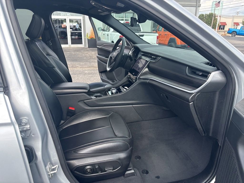 Used 2024 Jeep Grand Cherokee L Limited w/ Luxury Tech Group II image 73