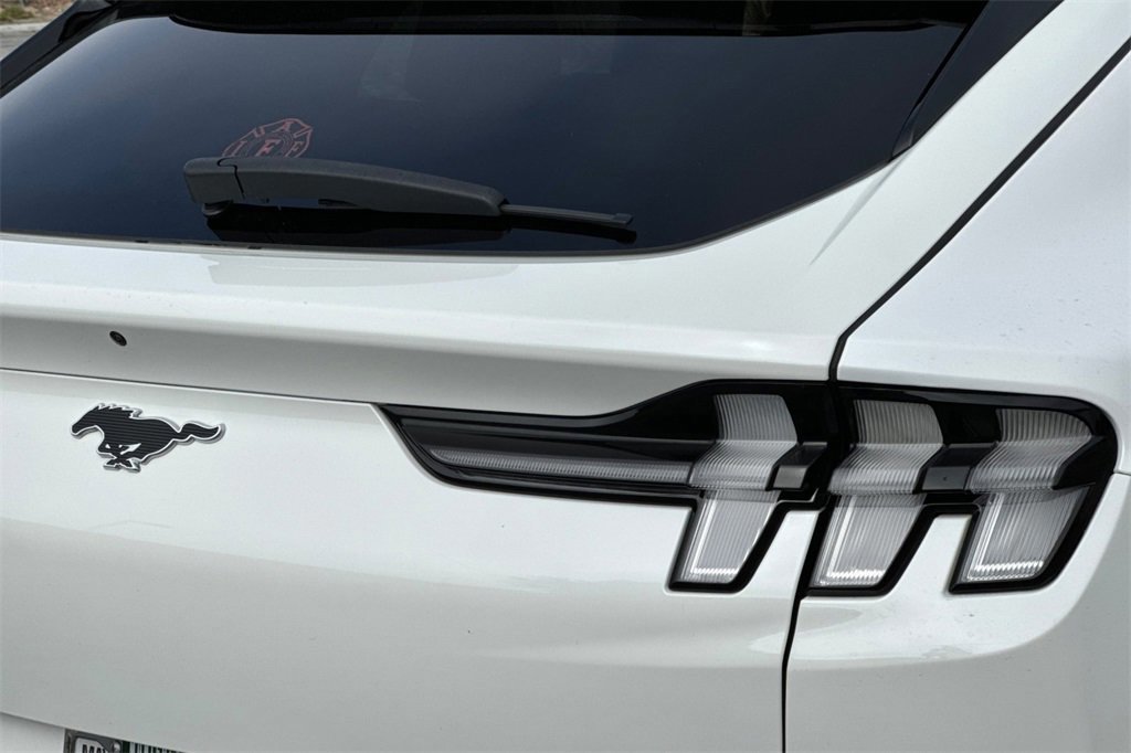 Certified 2022 Ford Mustang Mach-E Select image 25