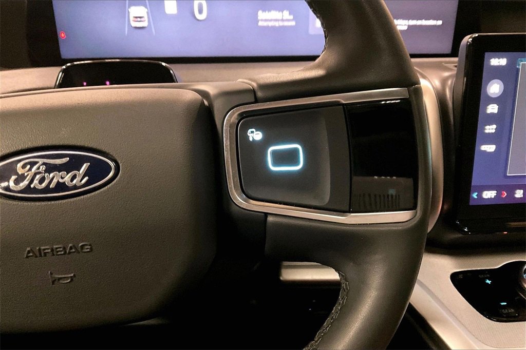 Certified 2025 Ford Expedition Max Active image 18