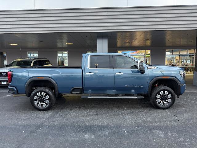 Used 2024 GMC Sierra 2500 Denali w/ Denali Reserve Package image 5