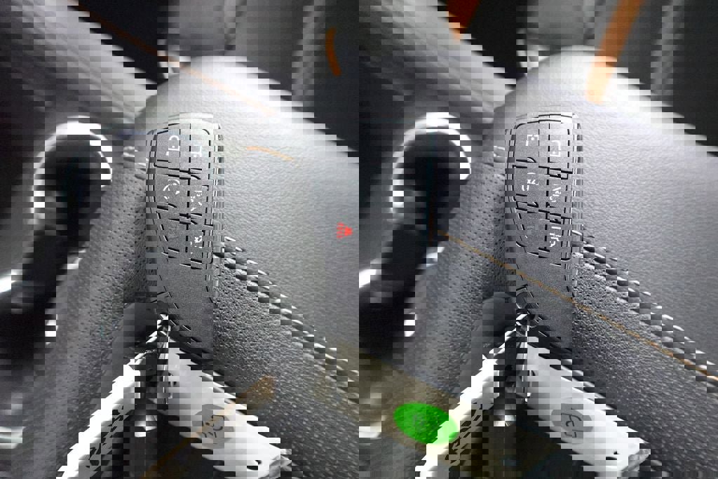 Used 2024 GMC Yukon AT4 w/ Technology Package image 34