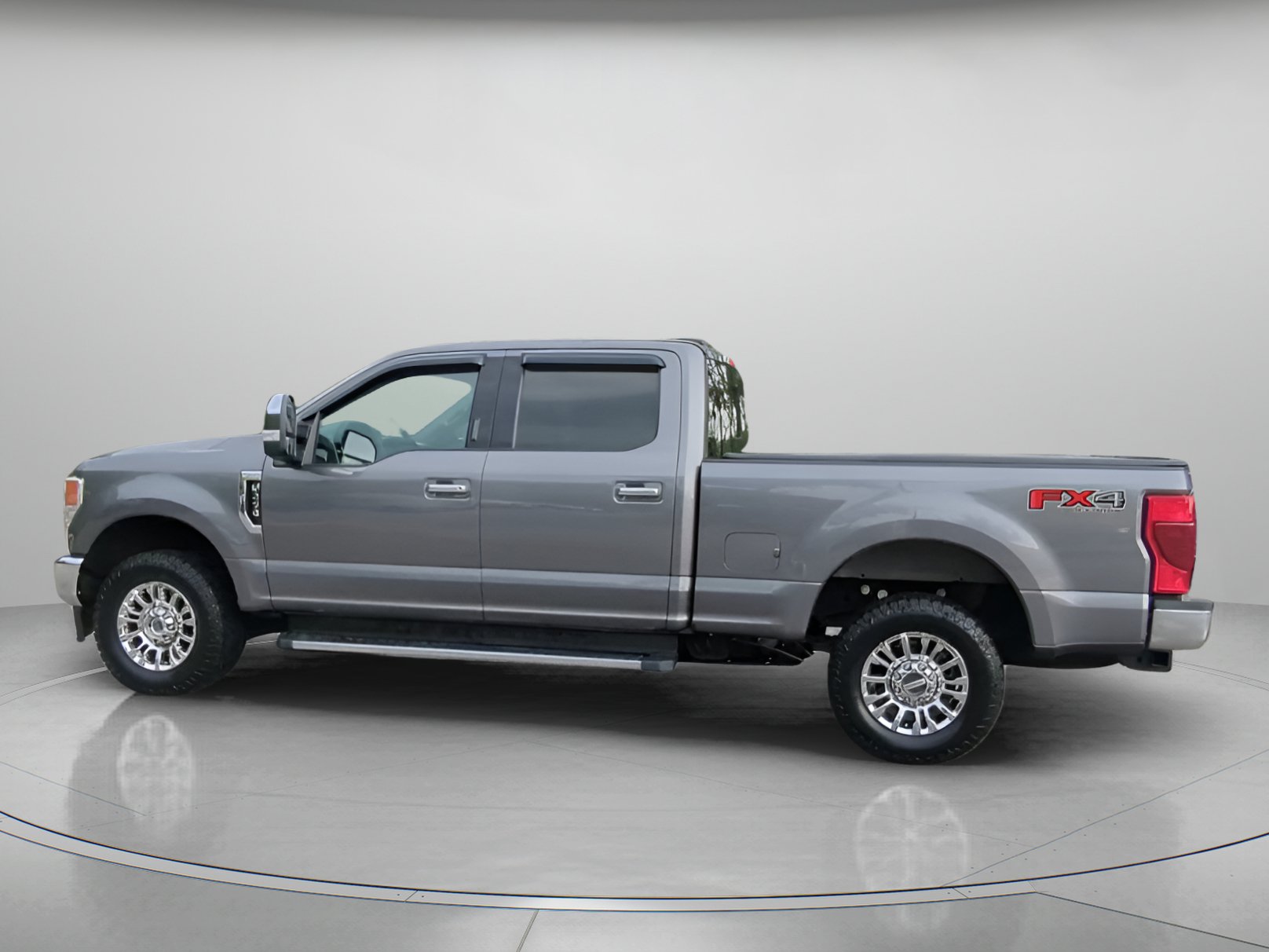 Certified 2021 Ford F250 XLT w/ XLT Premium Package AWD/4WD image 19
