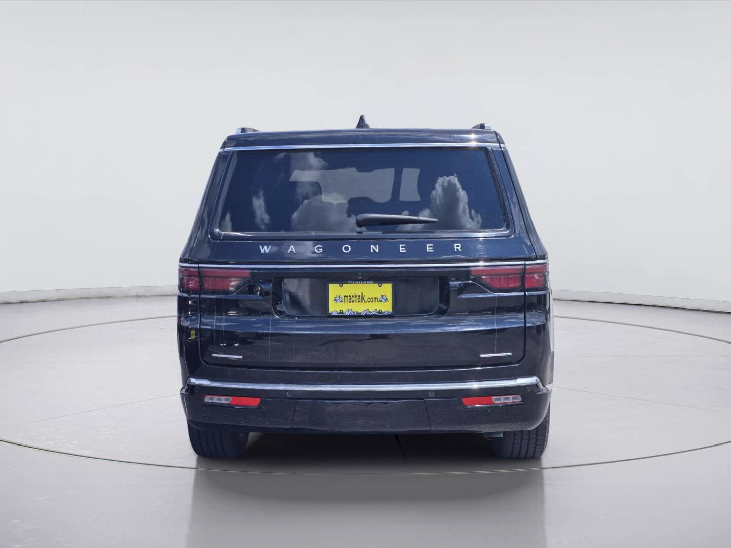 Used 2023 Jeep Wagoneer Series II AWD/4WD image 6
