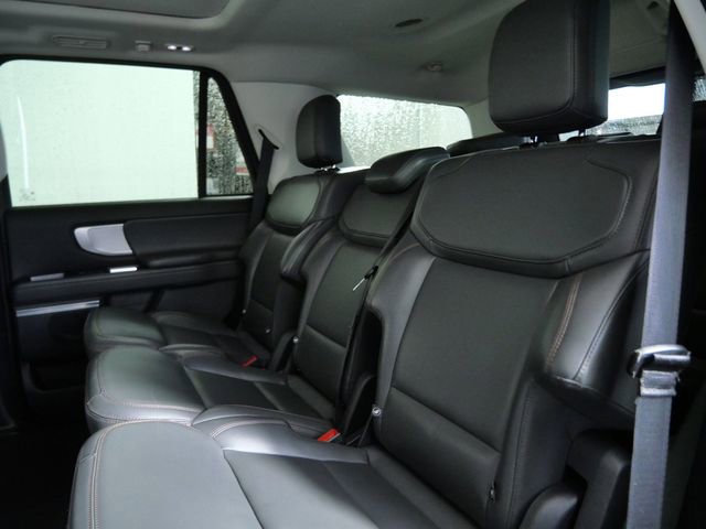 Certified 2025 Ford Expedition Active AWD/4WD image 14