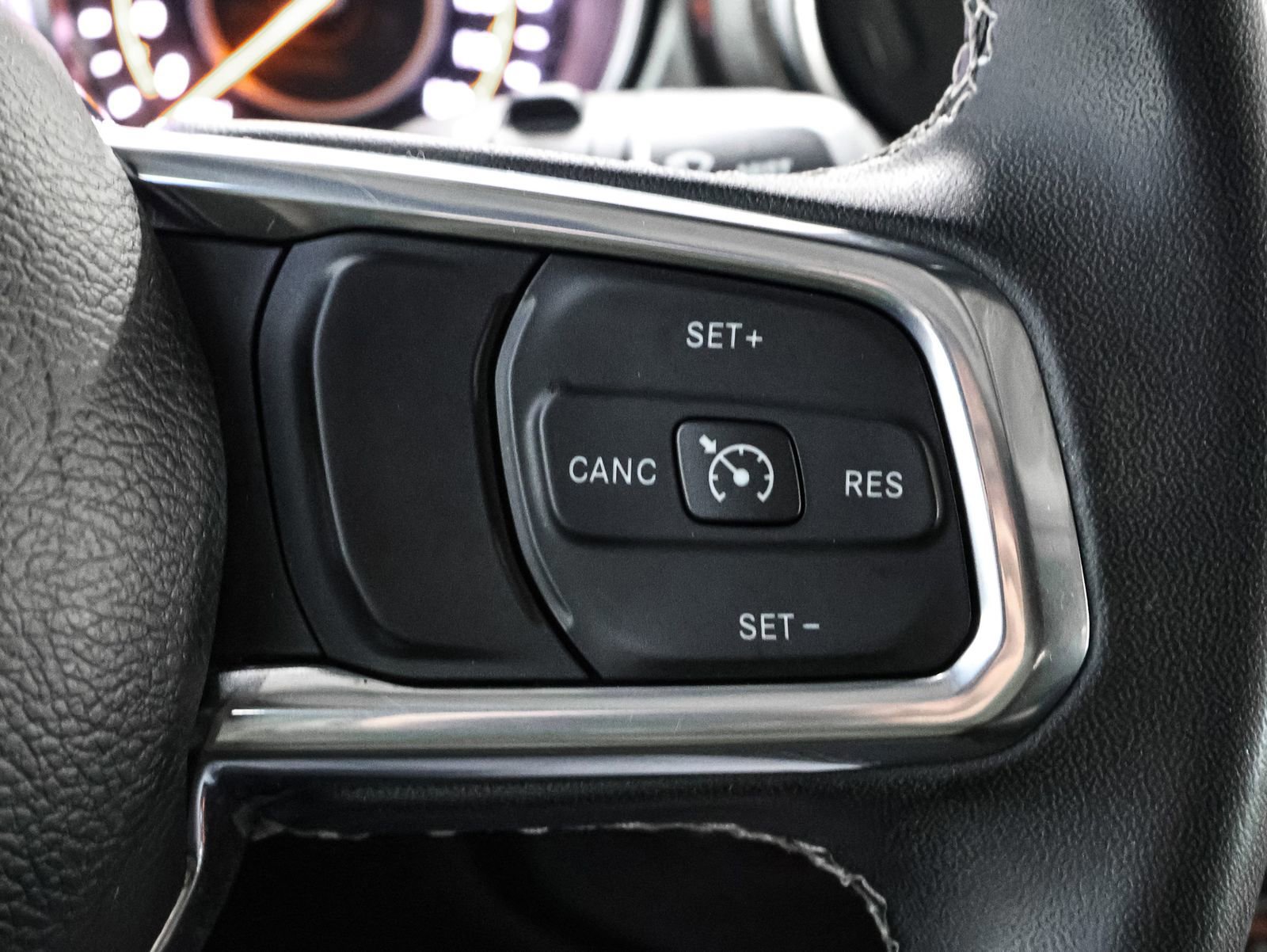 Used 2023 Jeep Wrangler Sahara image 34