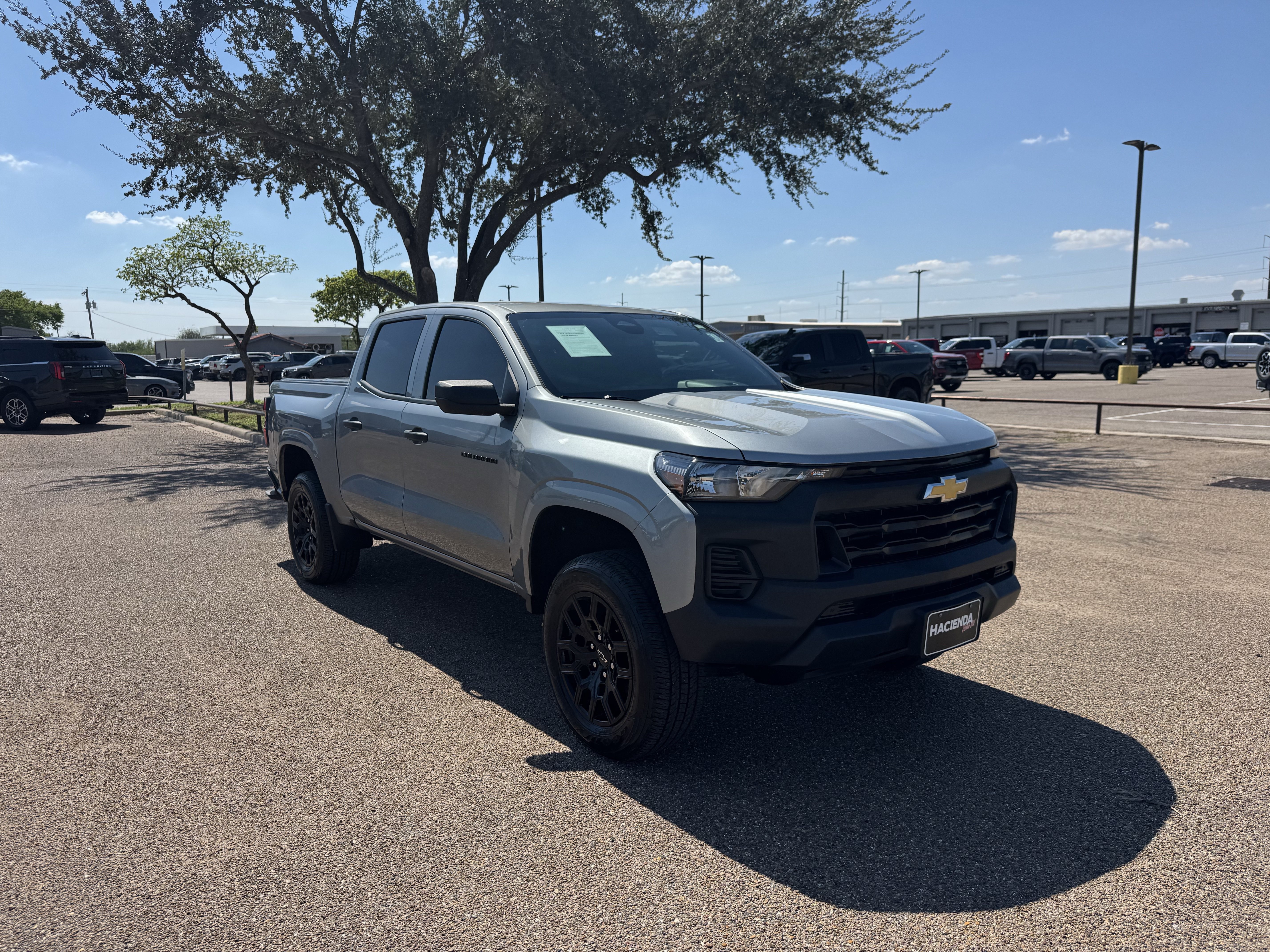 Used 2025 Chevrolet Colorado W/T w/ WT Custom Package RWD image 17