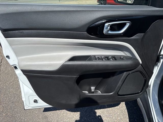 Used 2025 Jeep Compass Limited AWD/4WD image 14