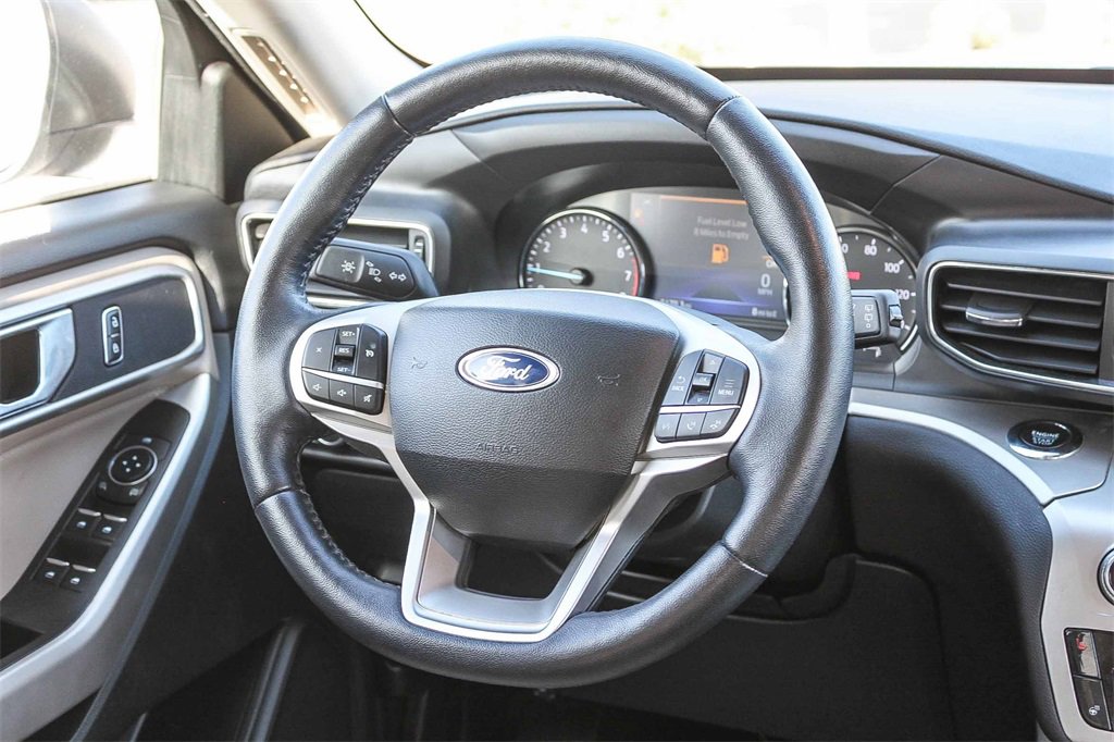Certified 2022 Ford Explorer XLT w/ Equipment Group 202A image 20