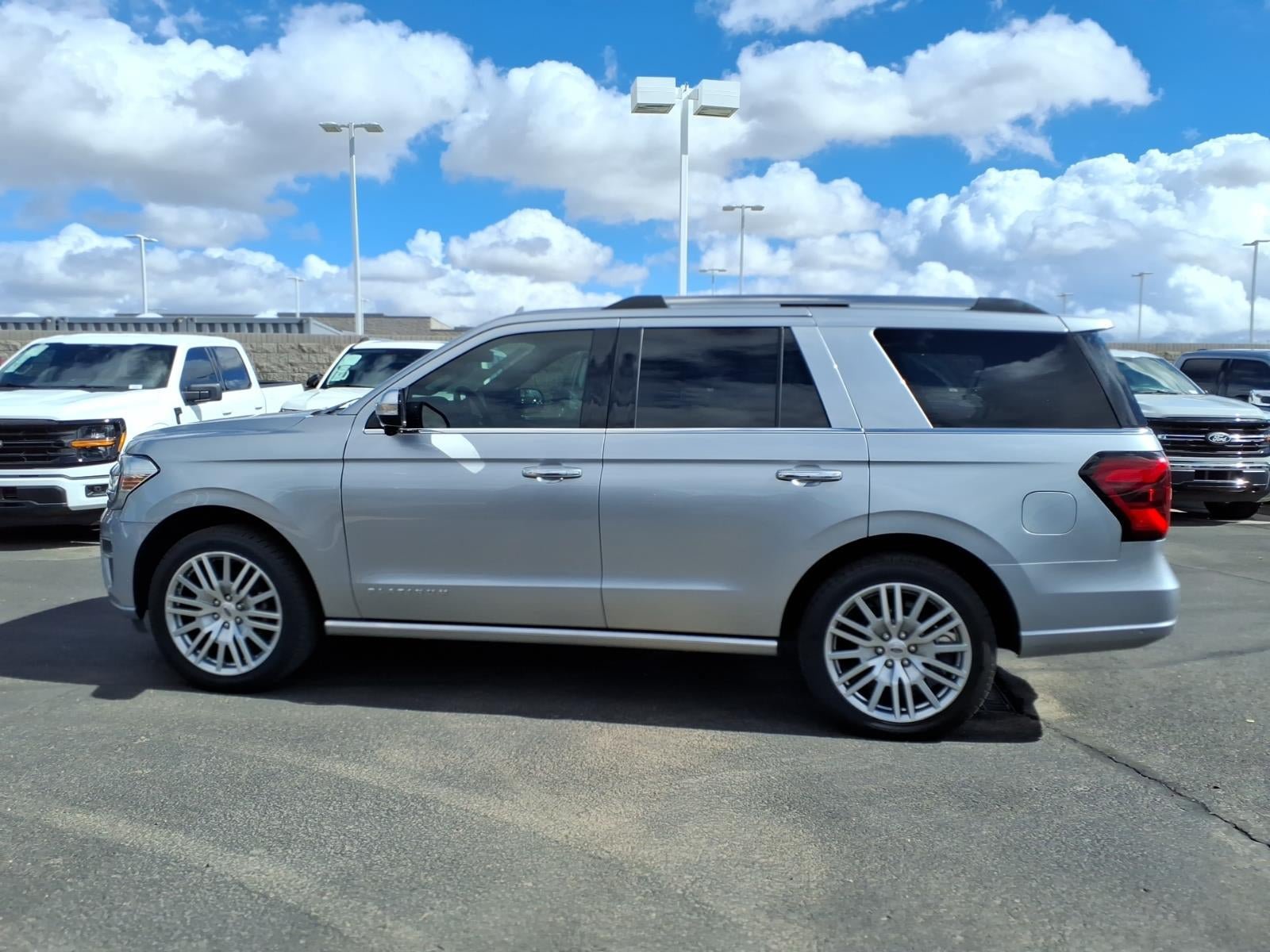 Certified 2024 Ford Expedition Platinum AWD/4WD image 7