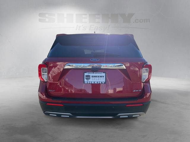Certified 2022 Ford Explorer XLT w/ Equipment Group 202A image 4