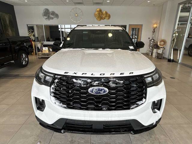 Certified 2025 Ford Explorer ST-Line w/ ST-Line Street Pack image 8