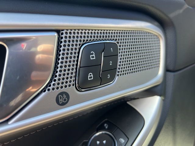 Certified 2023 Ford Explorer Limited w/ Equipment Group 301A image 9